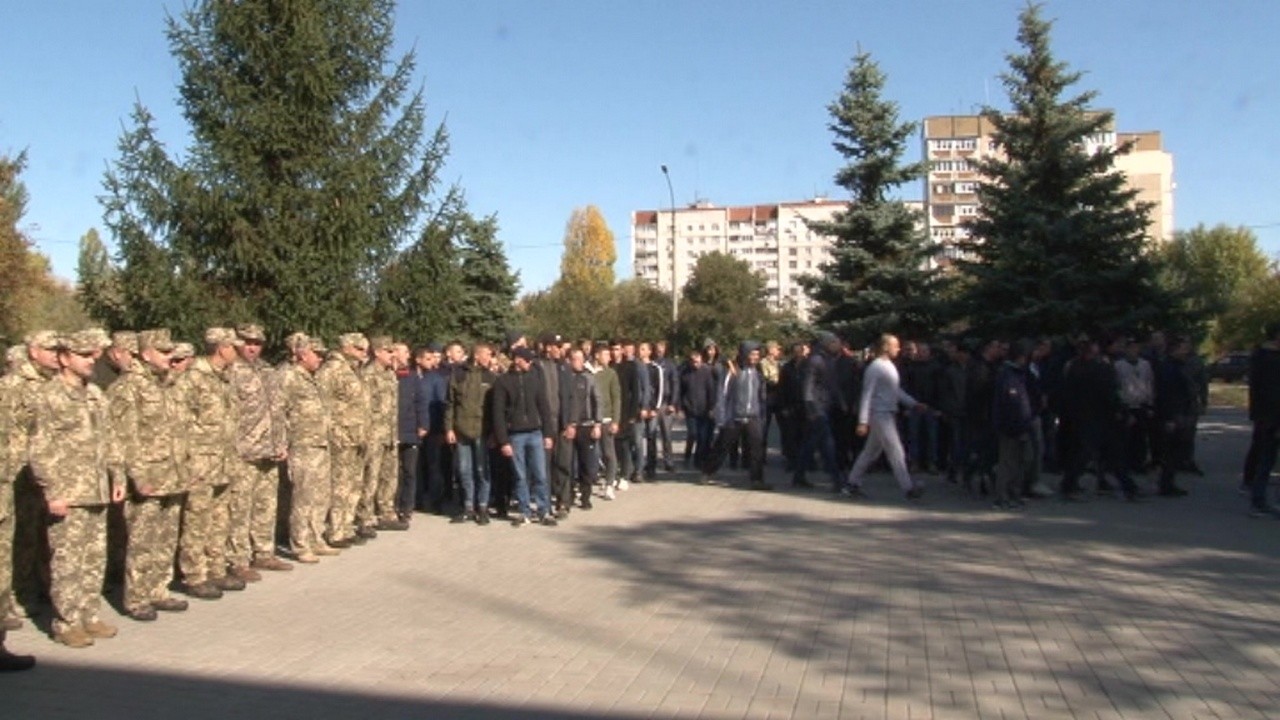181 призовника з Черкащини сьогодні відправили на строкову службу до Збройних Сил України, Нацгвардії України та Держприкордонної служби