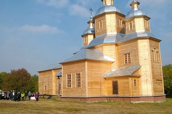 UA: ЧЕРКАСИ покаже освячення Свято-Миколаївського храму в Пирогові