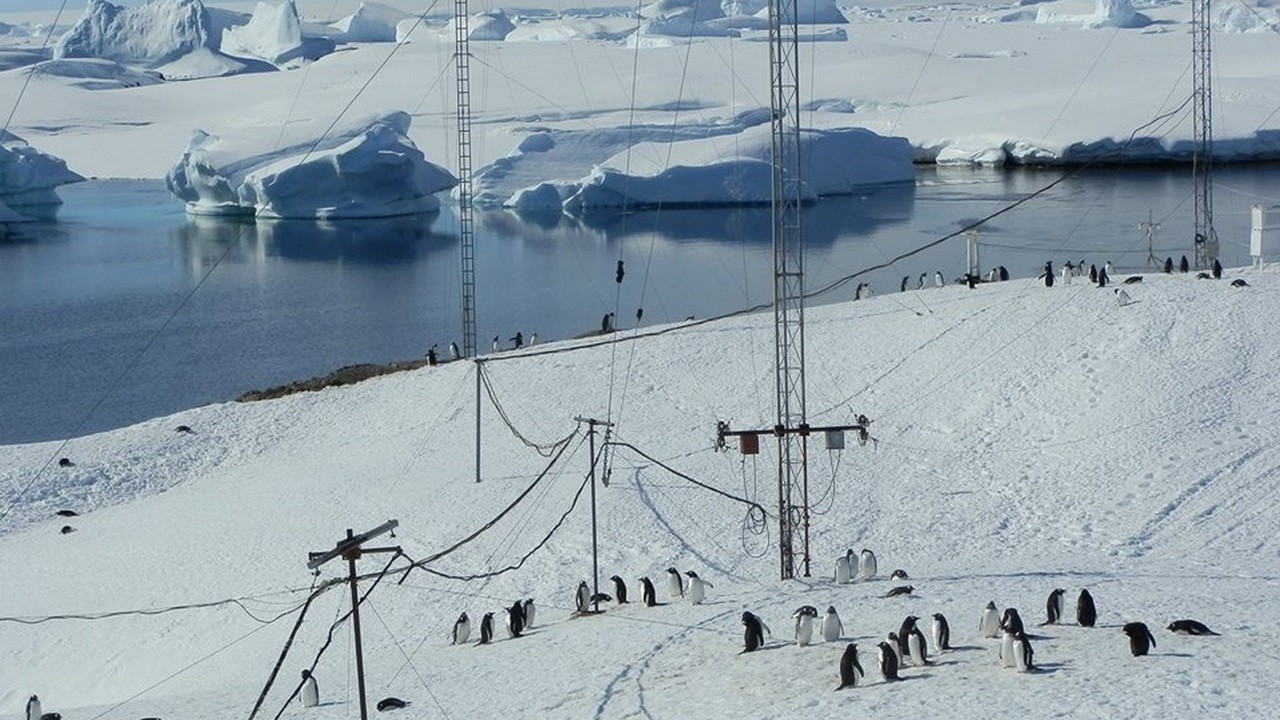 Учні 7-Б класу Черкаської школи №7 зустрілися із учасниками антарктичних експедицій
