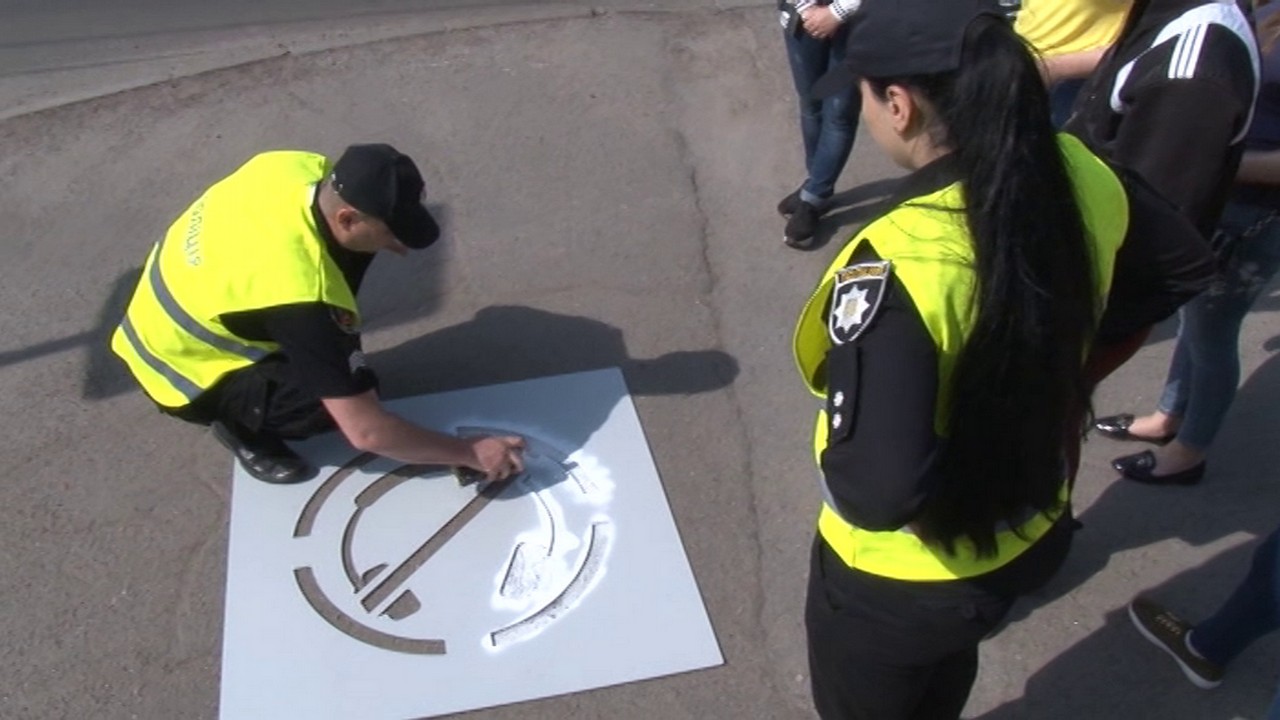 Акцію «Відповідальний пішохід» сьогодні в Україні проводять працівники поліції